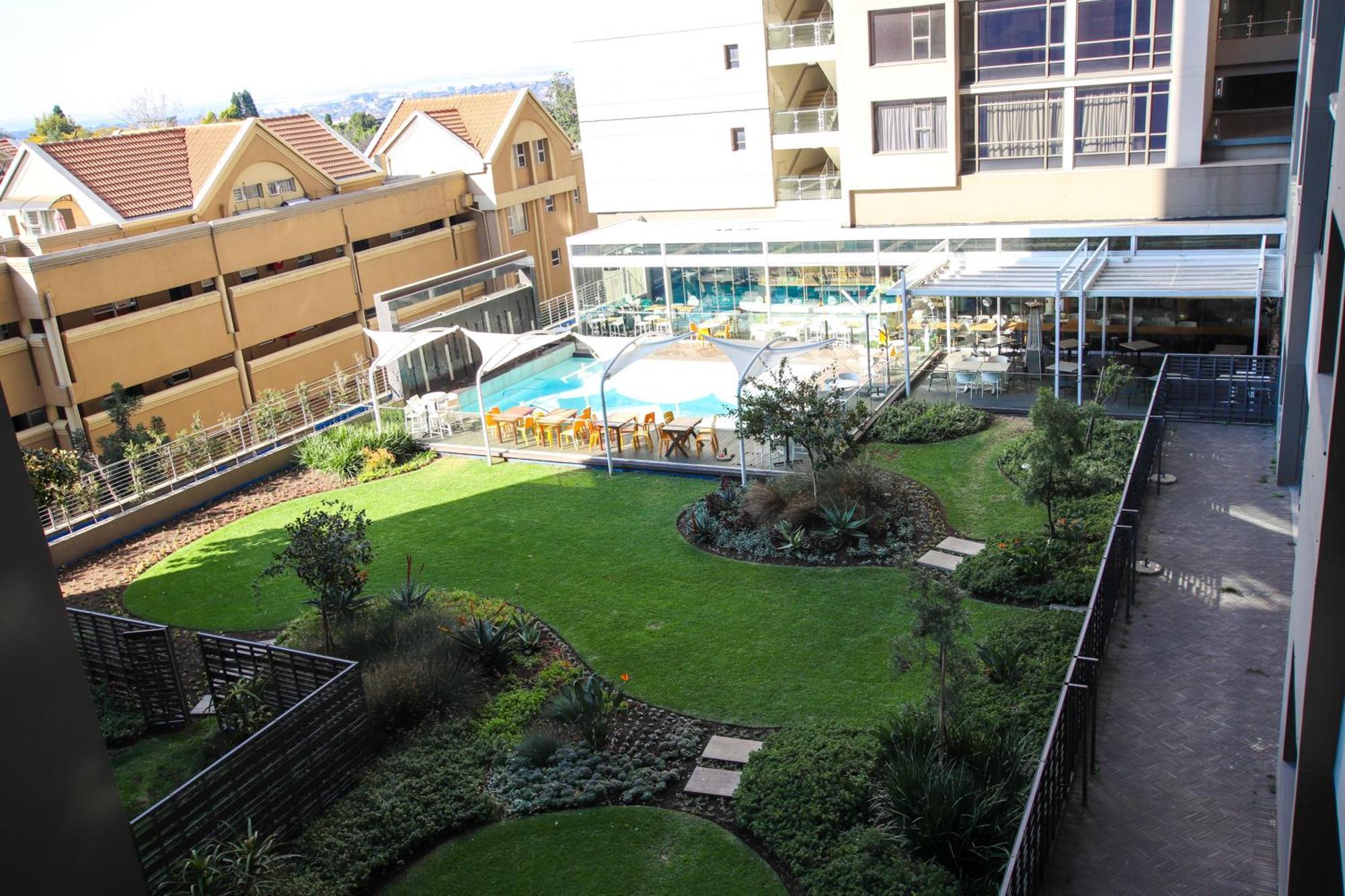 Cgrsa Apartments Sandton Johannesburg Exteriör bild