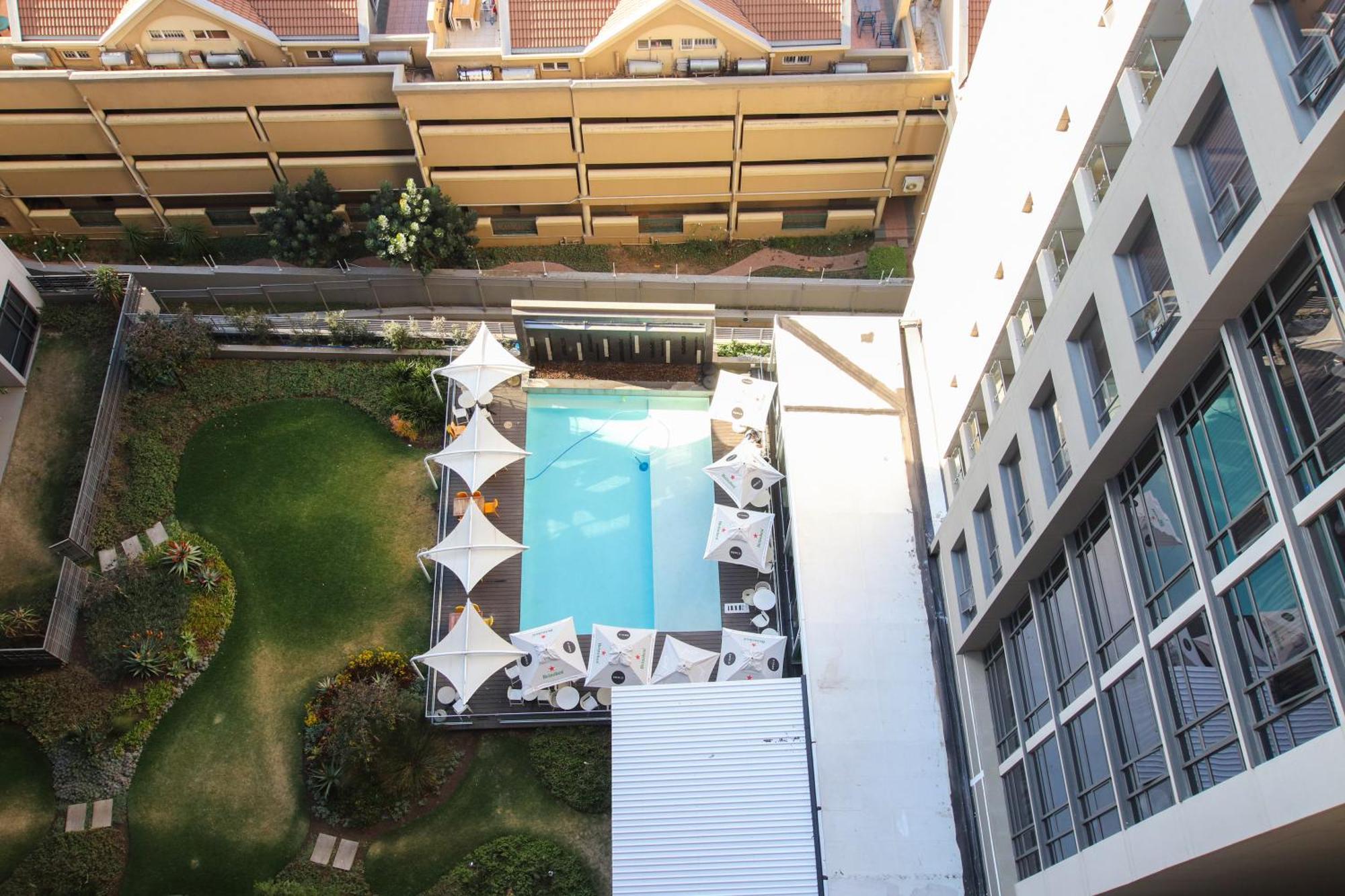Cgrsa Apartments Sandton Johannesburg Exteriör bild